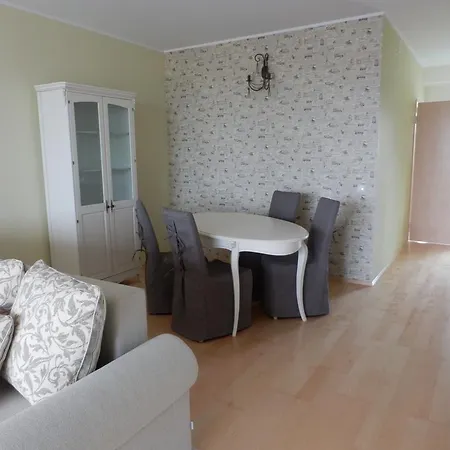 Suvekorter Aida Parnu