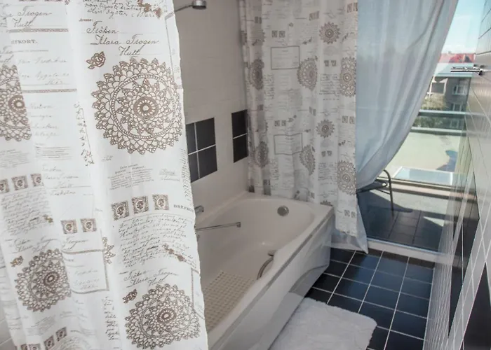 Suvekorter Aida Pärnu